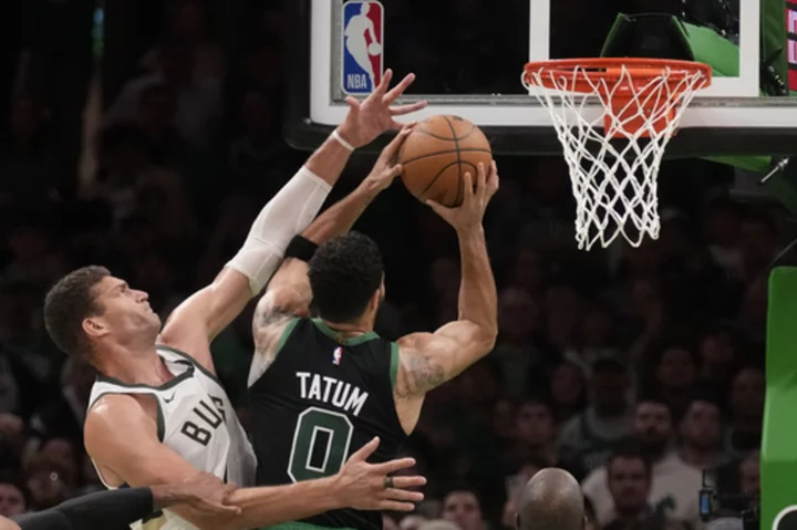 Tatum, Brown lead Celtics past Bucks in showdown of East leaders