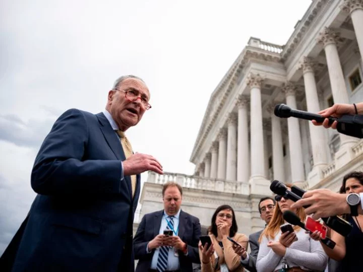 Bank CEOs huddle with Schumer on the debt ceiling