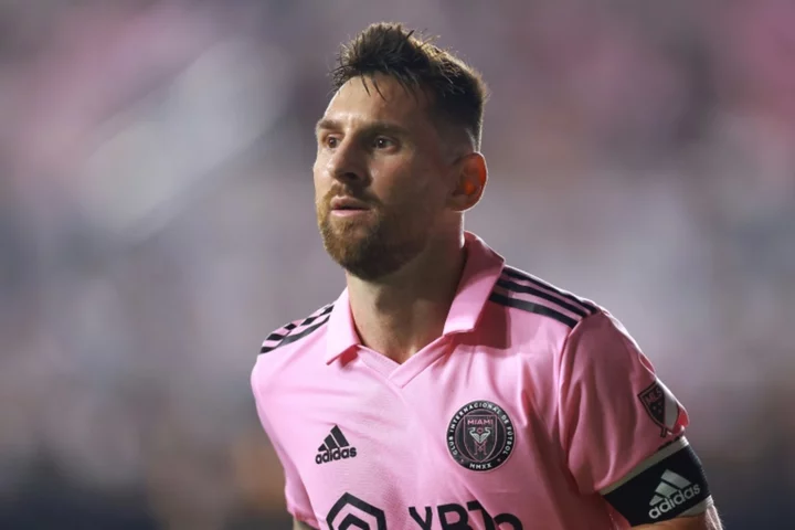 Messi goes to Hollywood as Miami seek to close playoff gap